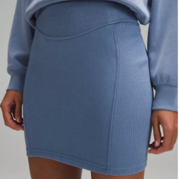NWT Lululemon Scuba High-Rise Mini Skirt Ocean Blue Soft Cotton Fleece Size Med - Picture 3 of 8